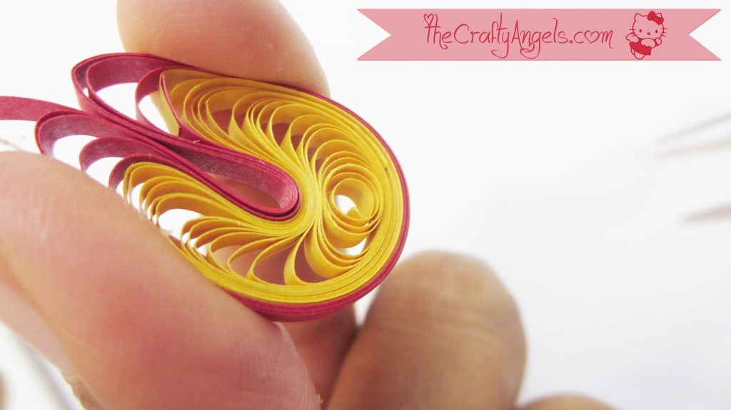 Quilled Malaysian flower tutorial (1)