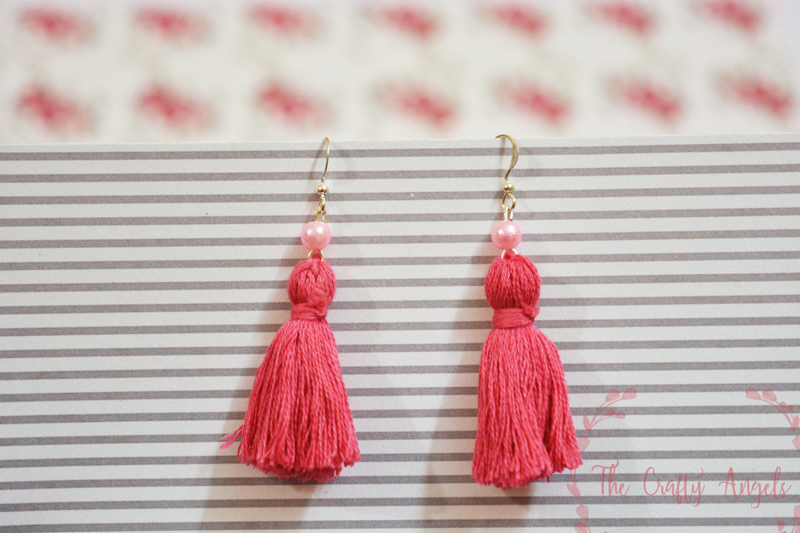 Easy and simple DIY tassel earring tutorial with embroidery threads, earrings diy, diy jewelry, diy accessories, tassel earring, tassel making tutorial, DIY tassel earring tutorial