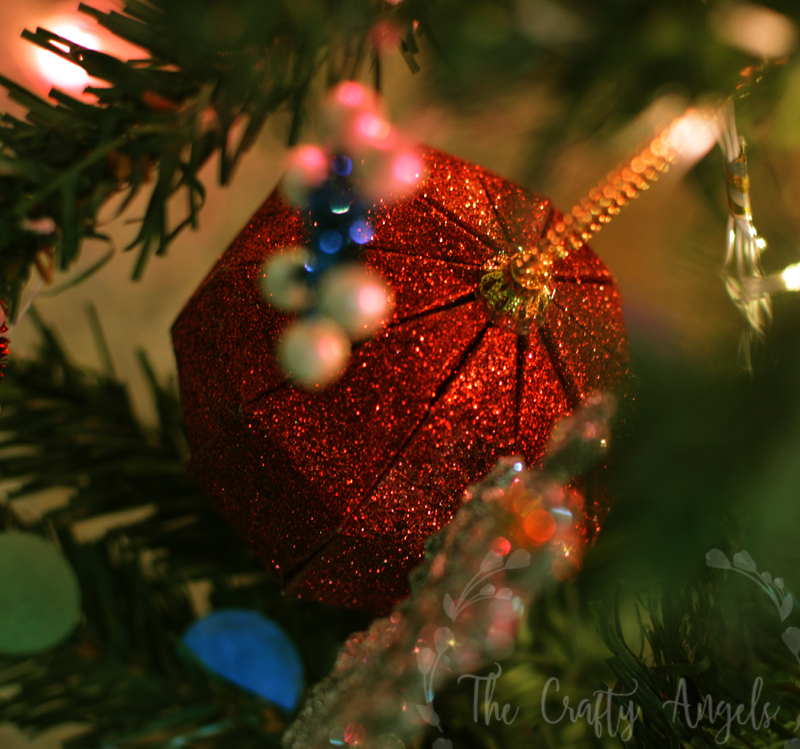 itsybitsy christmas, itsy bitsy india, diy ball ornament, DIY christmas ball ornament, DIY christmas decor, Christmas decor, Christmas craft, Christmas tree ornament