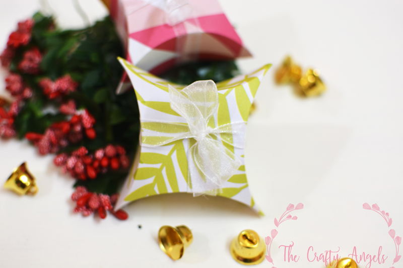 pillow box, pillow box tutorial, pillow box template, square pillo box, holiday gifting, gifting, gift wrappinf ideas, gift packing tutorial, christmas craft, paper origami, origami boxes