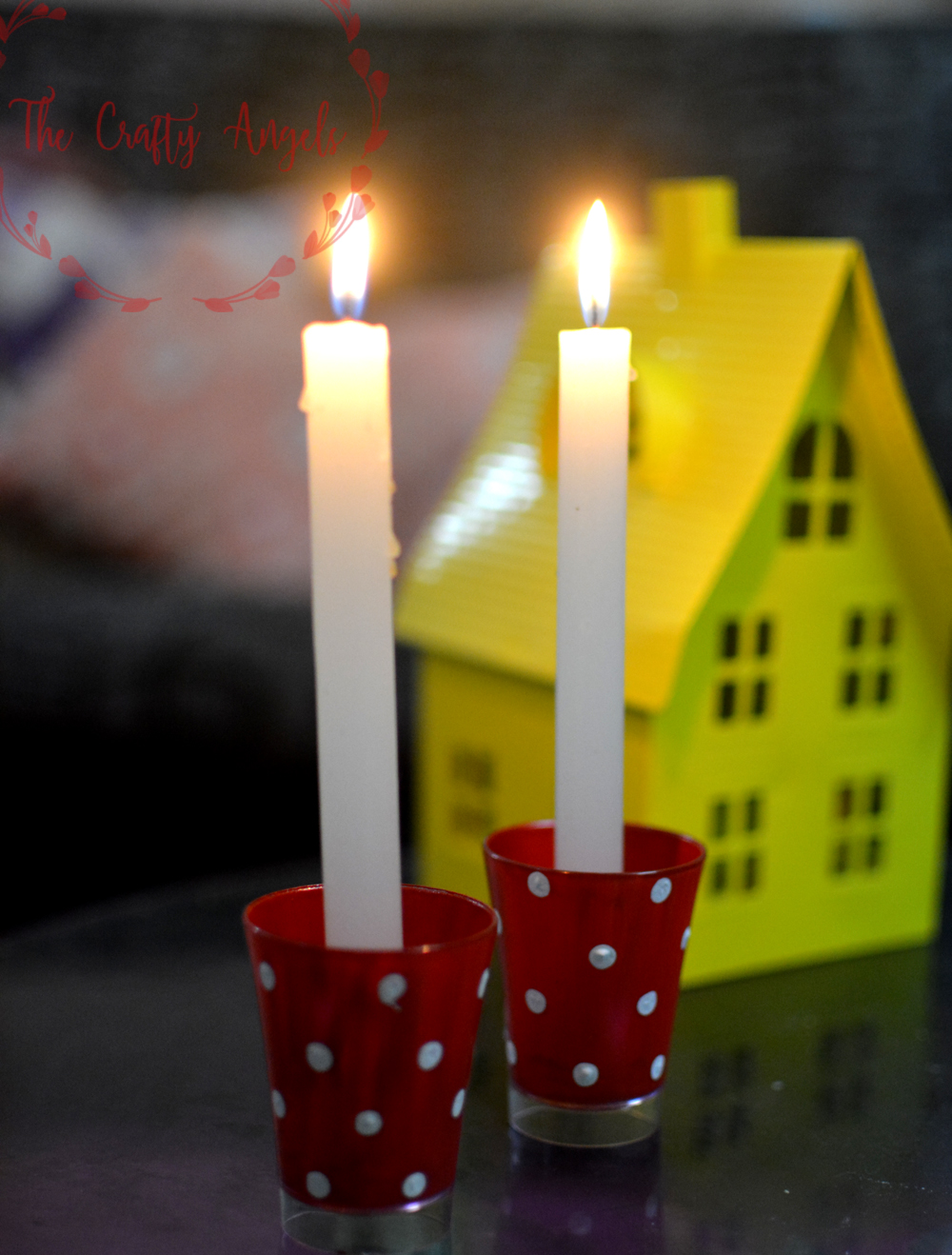 DIY Advent candle holder, advent candle ideas, advent candle decor, christmas candle holder, shot glass recycle, shot glass, candle holder, diy candle decor, advent candle ideas, advent wreath idea, christmas decor, candle centerpiece, advent candle diy, advent candle, christmas inspiration, christmas diy, diy candle project