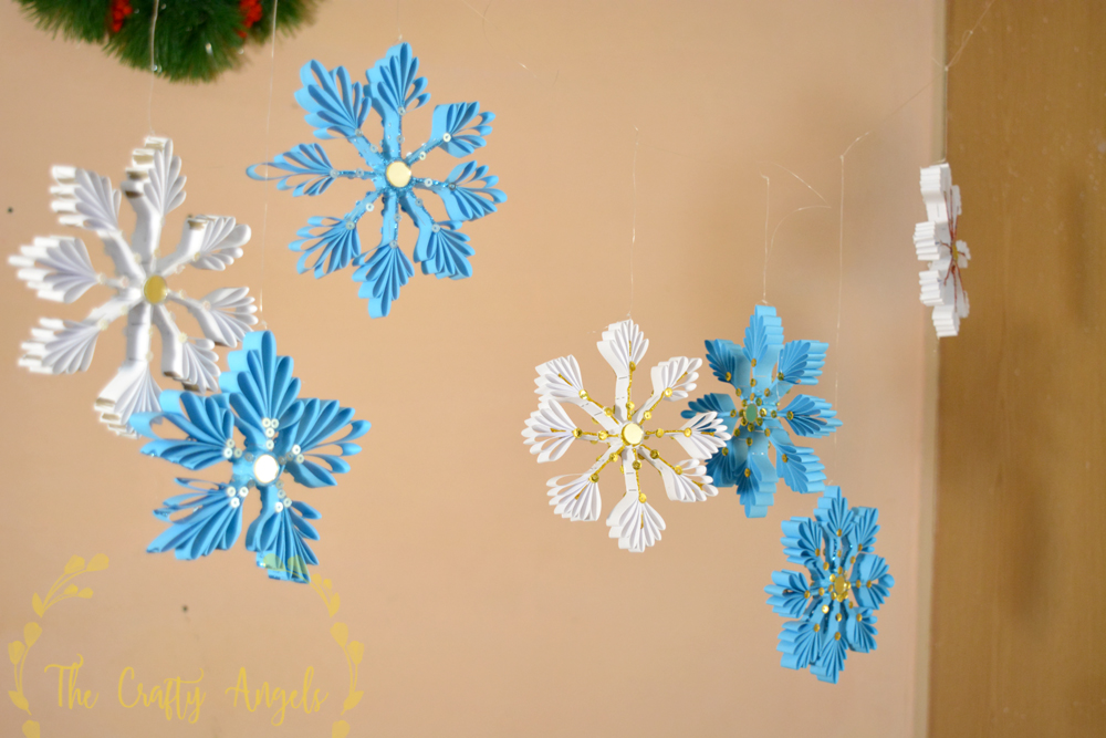 diy paper snowflake, DIY christmas crafts, DIY paper christmas craft, Indian christmas, christmas crafts, kids christmas, paper christmas tree, paper christmas activity, thecraftyangels