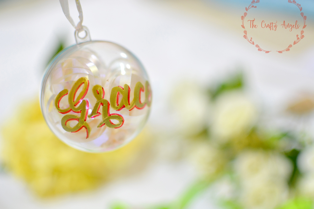DIY Christmas tree bauble ornaments with clear baubles, christmas craft, christmas crafts, christmas ornaments, christmas kids activity, christmas handmade, handmade christmas , christmas in india, indian christmas, craftyangels, angelajose